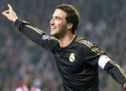 比赛规则变更引发热议！，科维托娃在SKT比赛中大比分获胜赛场气氛高涨